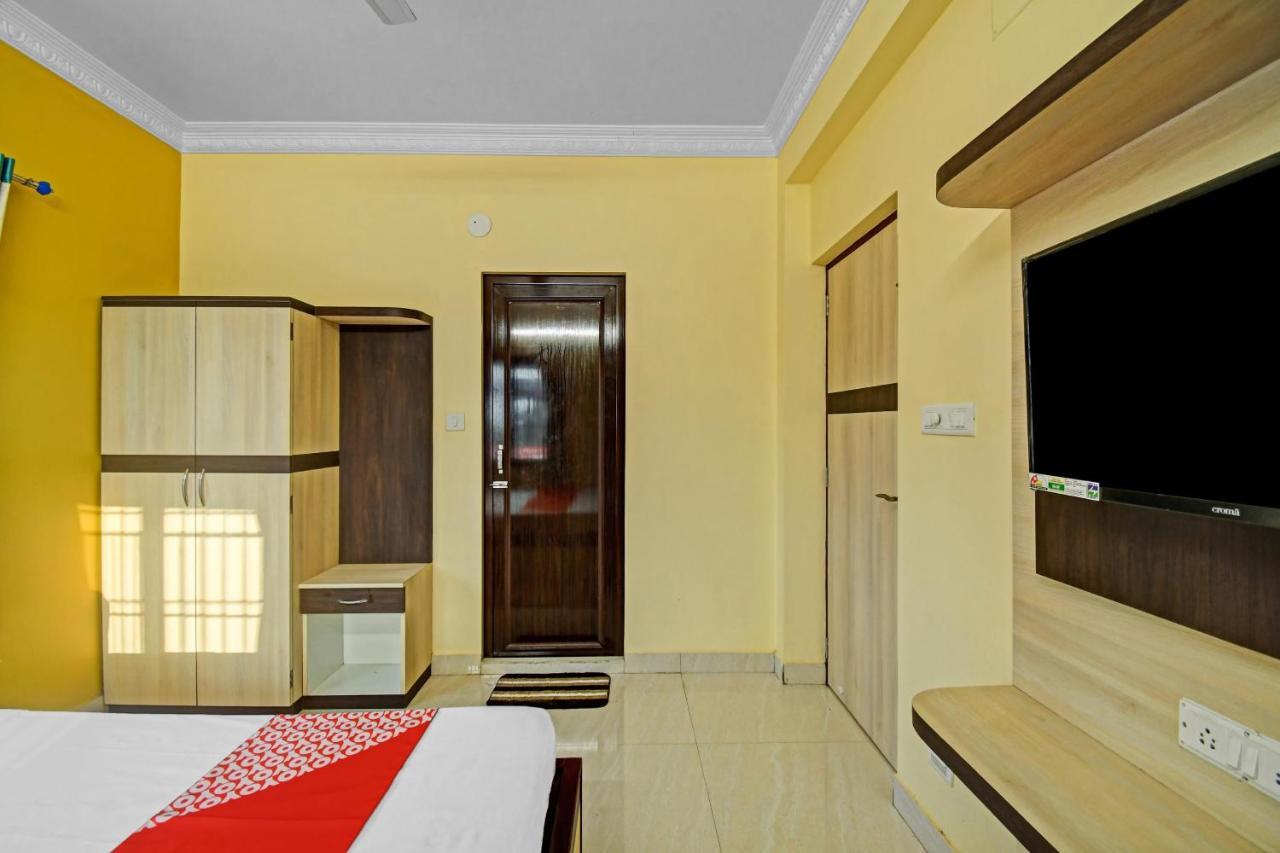 Oyo Flagship 84655 S S Guest House โกลกาตา ภายนอก รูปภาพ