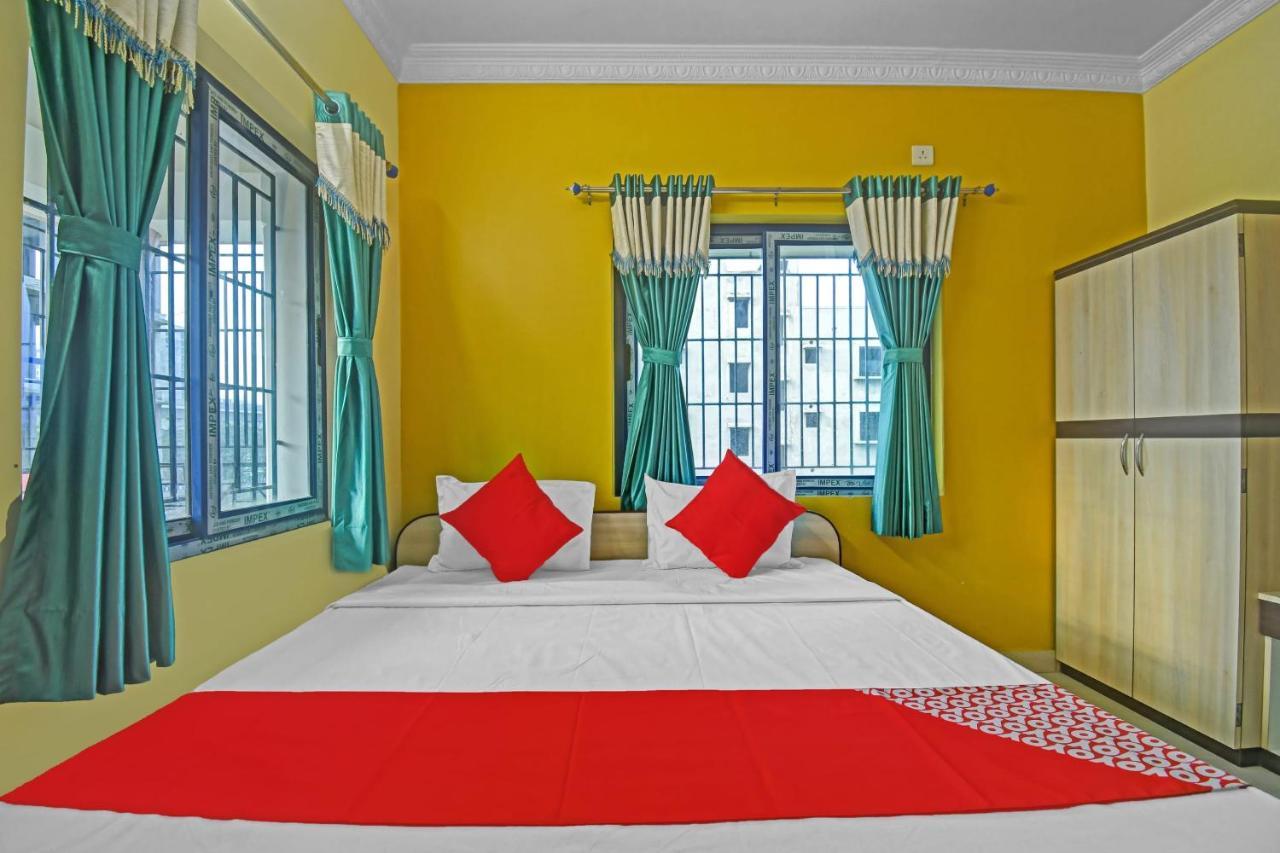 Oyo Flagship 84655 S S Guest House โกลกาตา ภายนอก รูปภาพ